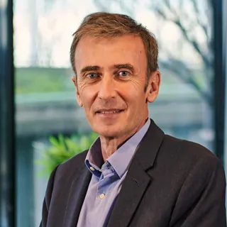 Portrait de Brice Teinturier